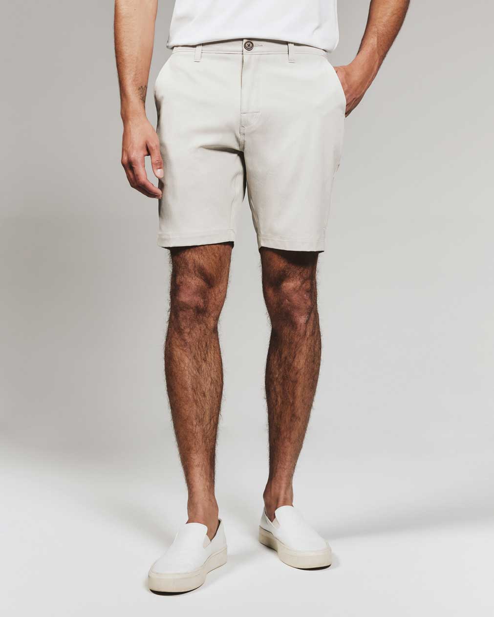 7Diamonds: Everest 8" Short - LT.SAND