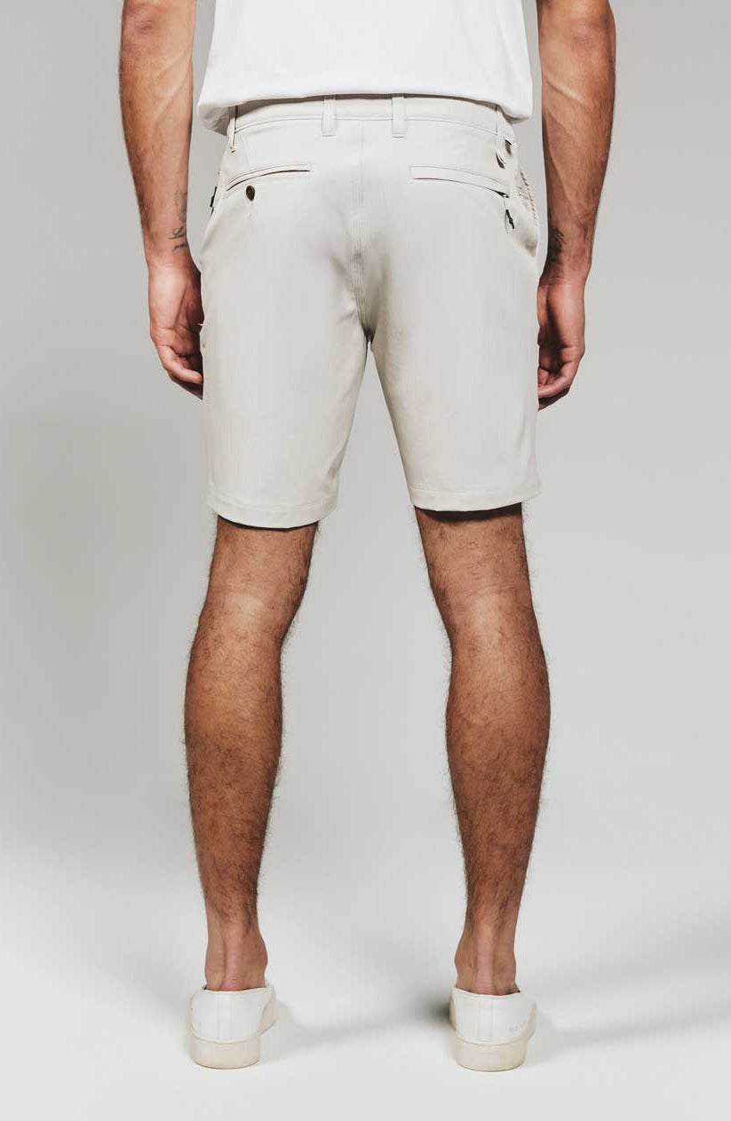 7Diamonds: Everest 8" Short - LT.SAND