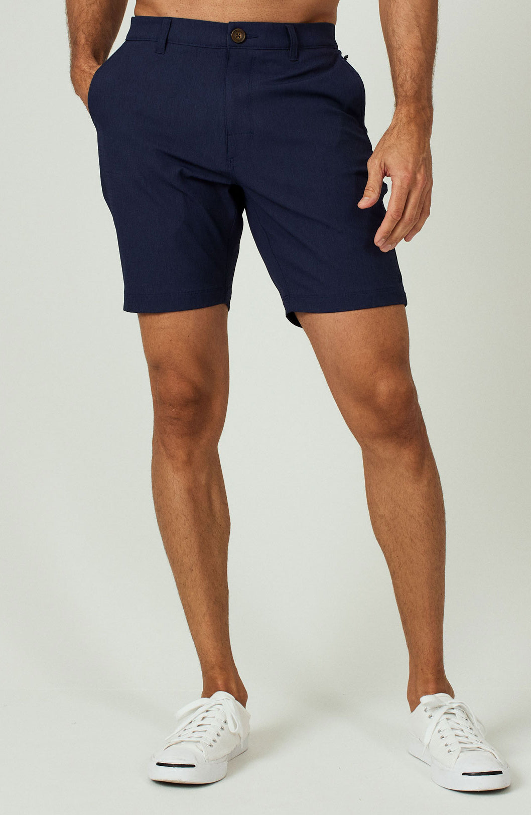 7Diamonds: Everest 8" Short - NAVY