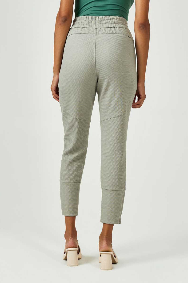 7 Diamonds: Women's Restoration Jogger - LT.SAGE