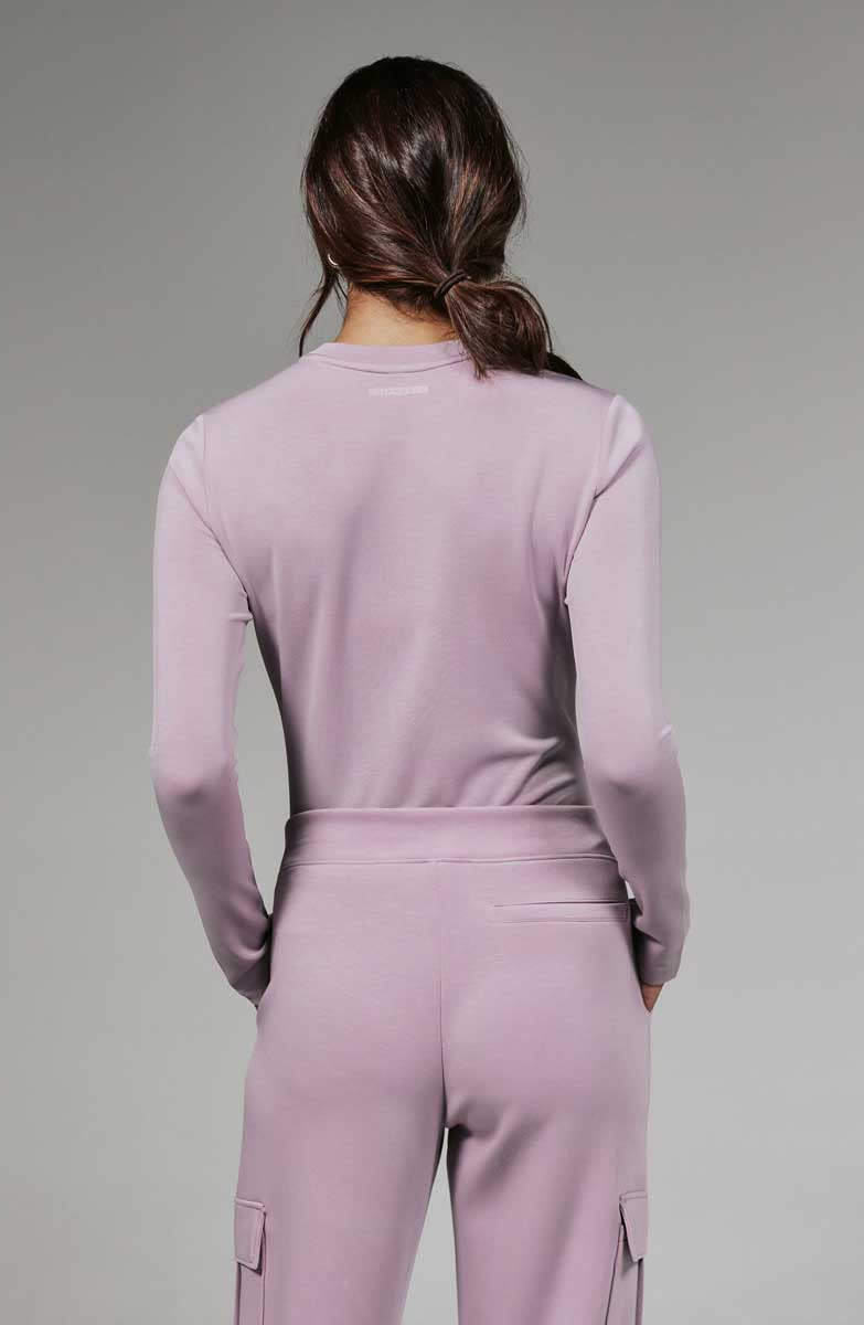 7 Diamonds: Women's Rev Long Sleeve Tee - DEAUVALL