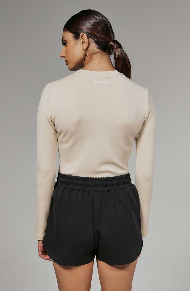 7 Diamonds: Women's Rev Long Sleeve Tee - VANILLA