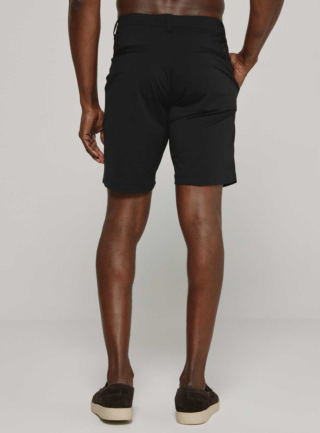 7 Diamonds: Zuma 8" Short - BLACK