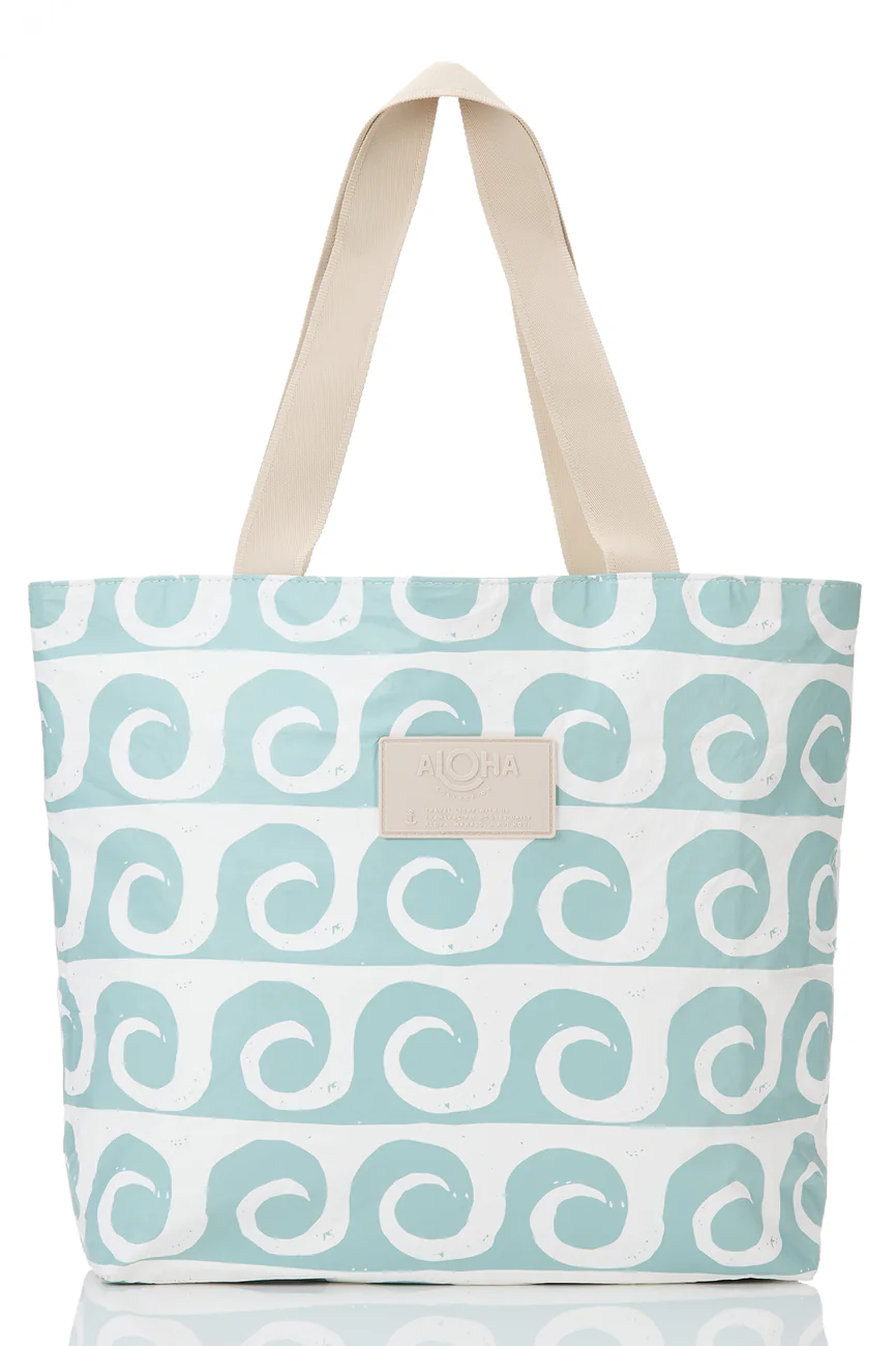 Aloha Collection: Party Wave Day Tripper