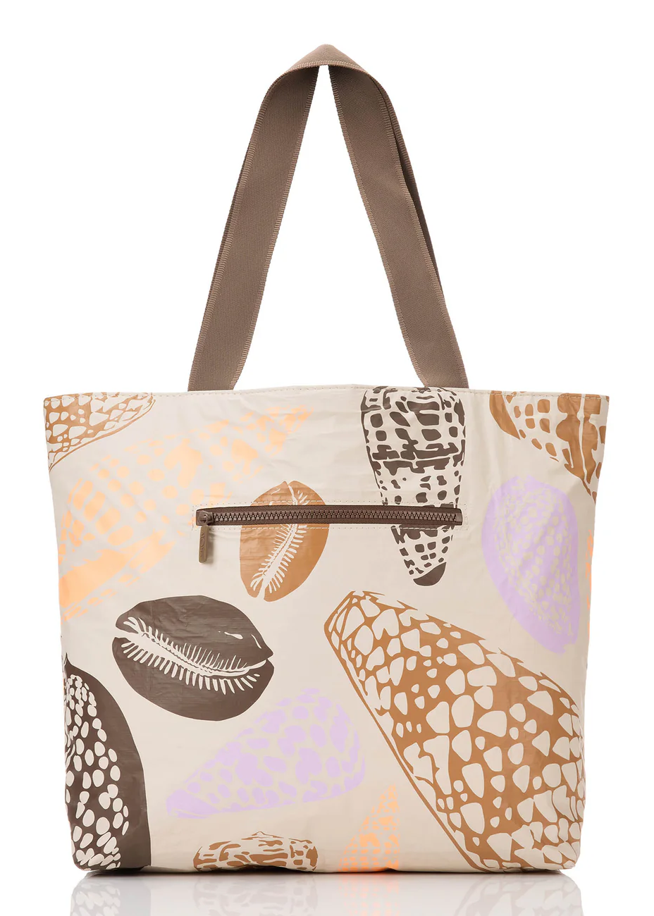 Aloha Collection: Shoreline Day Tripper