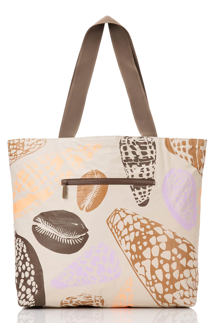 Aloha Collection: Shoreline Day Tripper