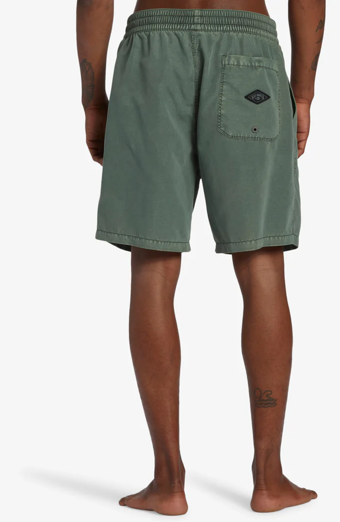 Billabong: All Day Layback16" Elastic Waist Shorts