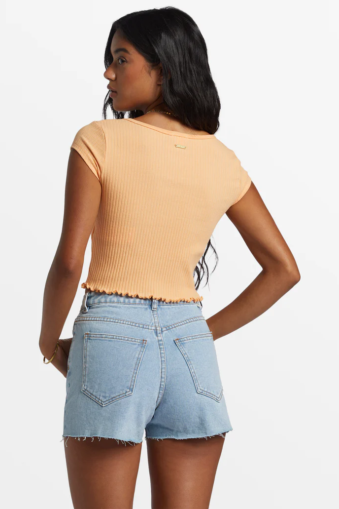 Billabong: Notch Cropped T-Shirt