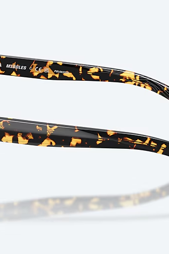 Costa: Middles Tortoise Copper Polarized Glass (580G)