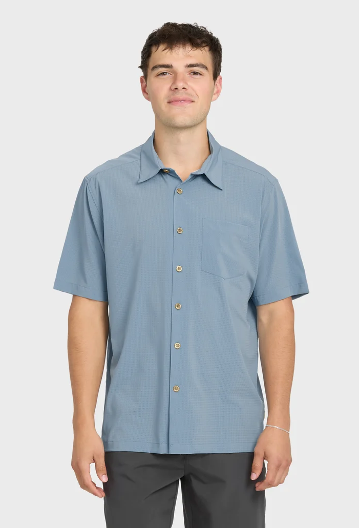 Quiksilver: Chaser Waterman Short Sleeve Woven Shirt