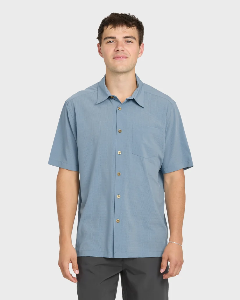 Quiksilver: Chaser Waterman Short Sleeve Woven Shirt