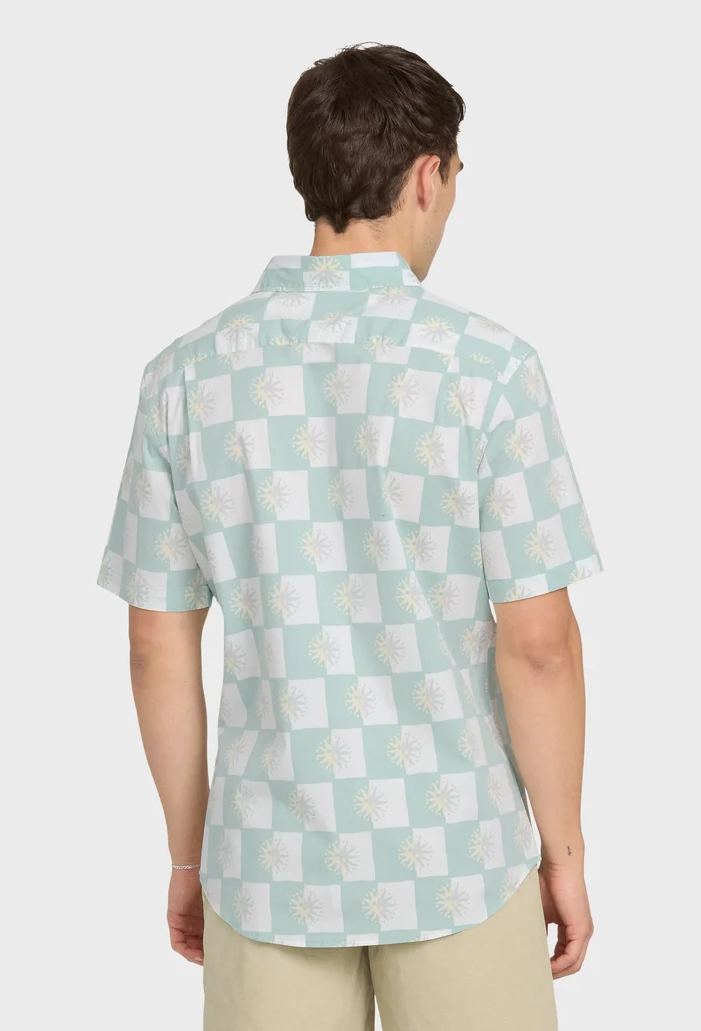 Quiksilver: Sundial Classic Stretch Short Sleeve Woven Shirt