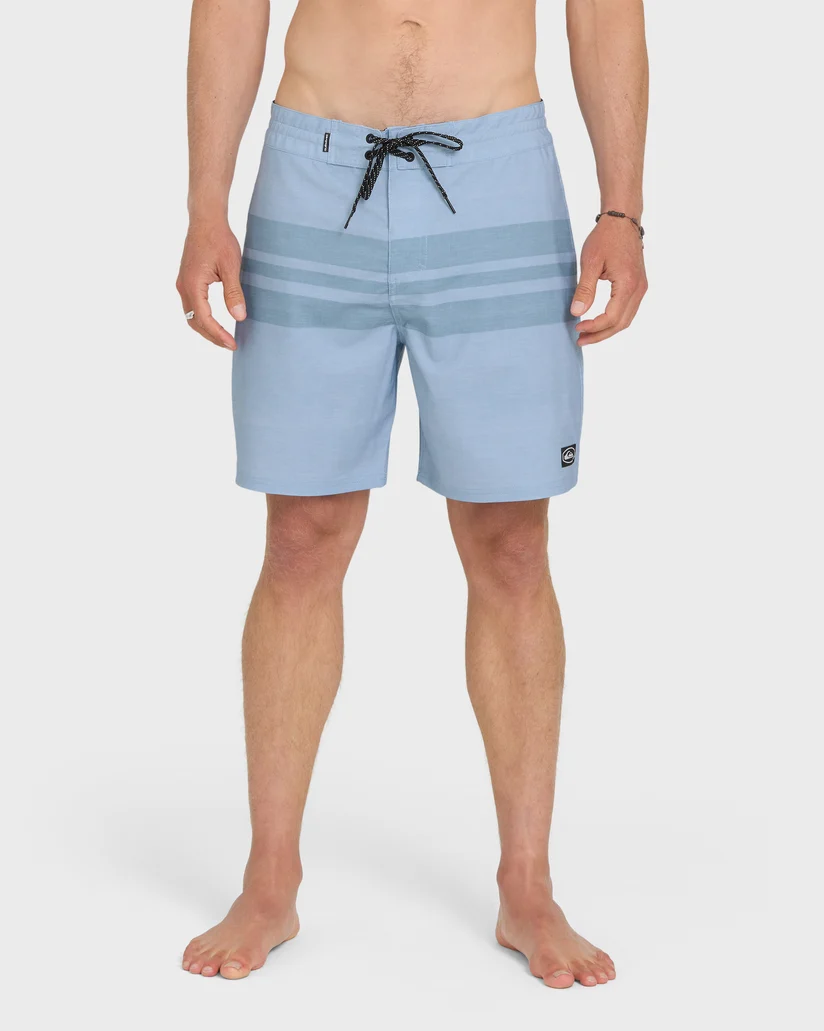 Quiksilver: Surfsilk Street Stripe 18" Boardshorts