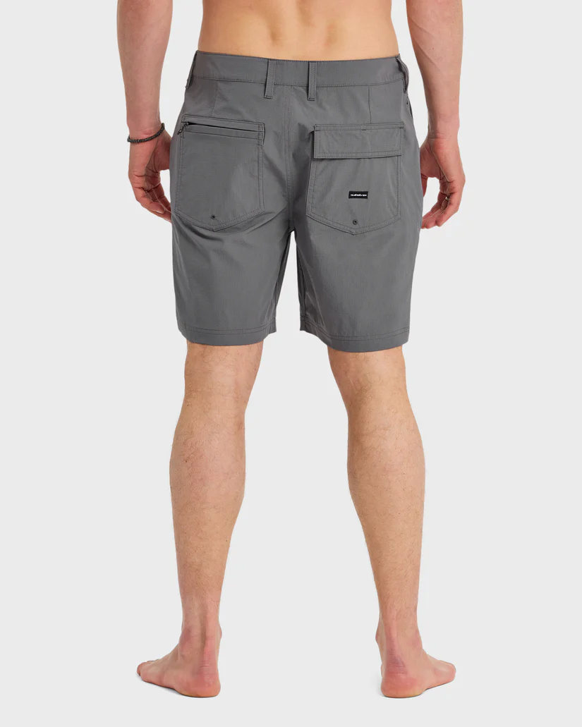 Quiksilver: Transit 18" Amphibian Hybrid Shorts