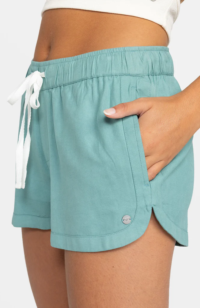 Roxy: New Impossible Love Elastic Waist Shorts