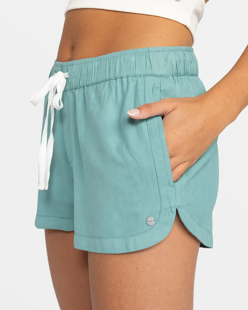 Roxy: New Impossible Love Elastic Waist Shorts