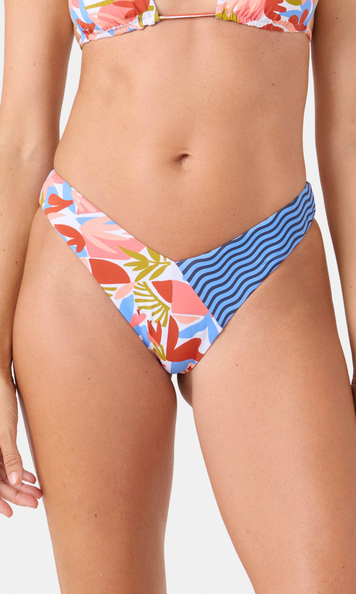 Roxy: Ripple Effect V Front Scoop Cheeky Bikini Bottom