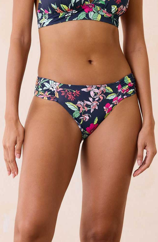 Tommy Bahama: Summer Floral Reversible Hipster Bikini Bottom