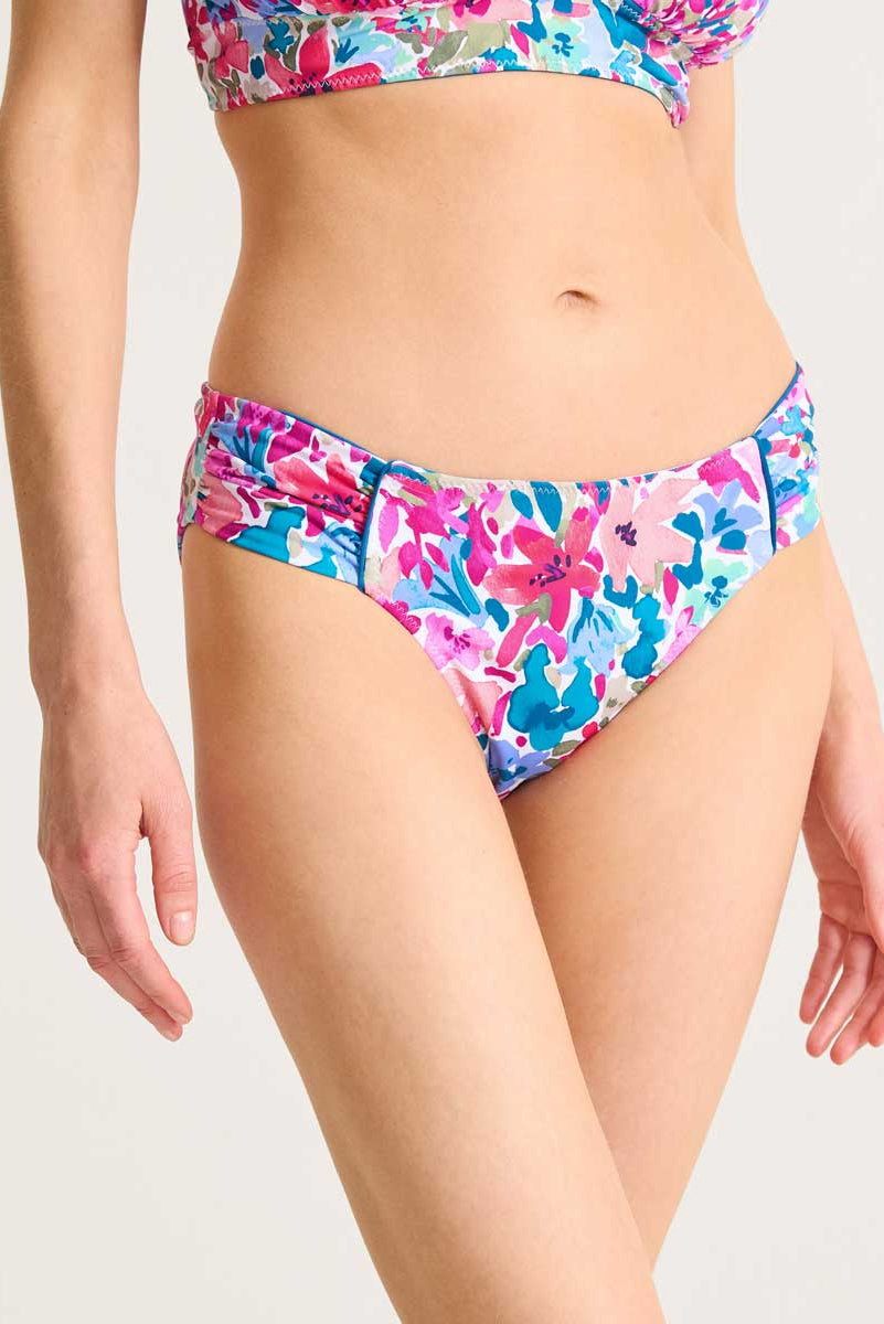 Tommy Bahama: Watercolor Floral Reversible Shirred Hipster Bikini Bottom