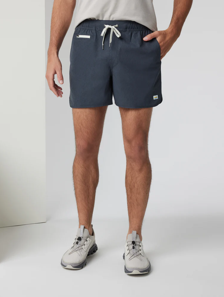 Vuori Banks Short 5"