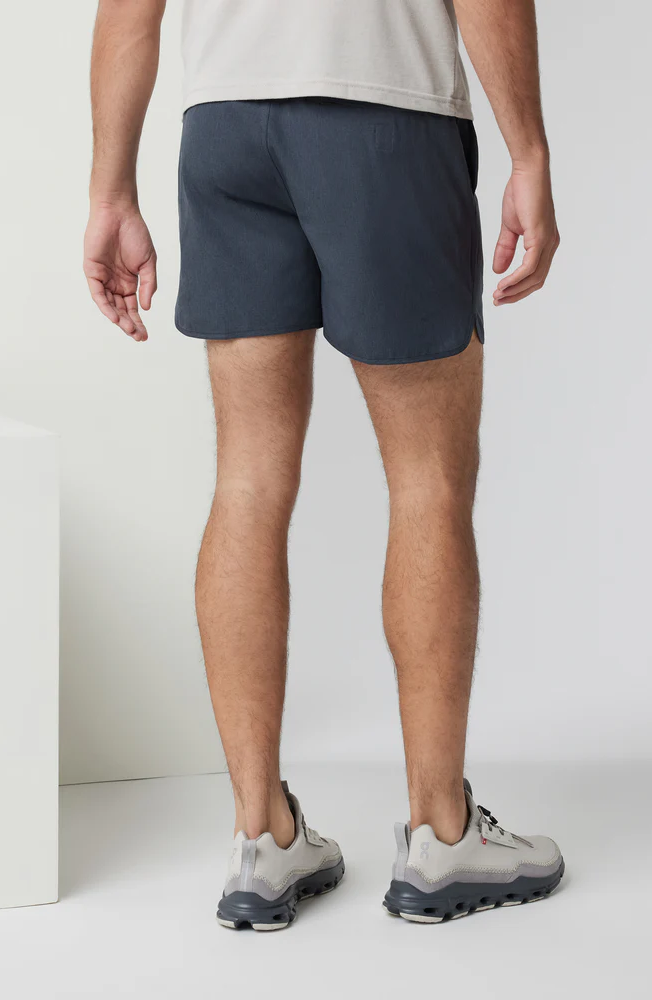 Vuori: Banks Short 5"