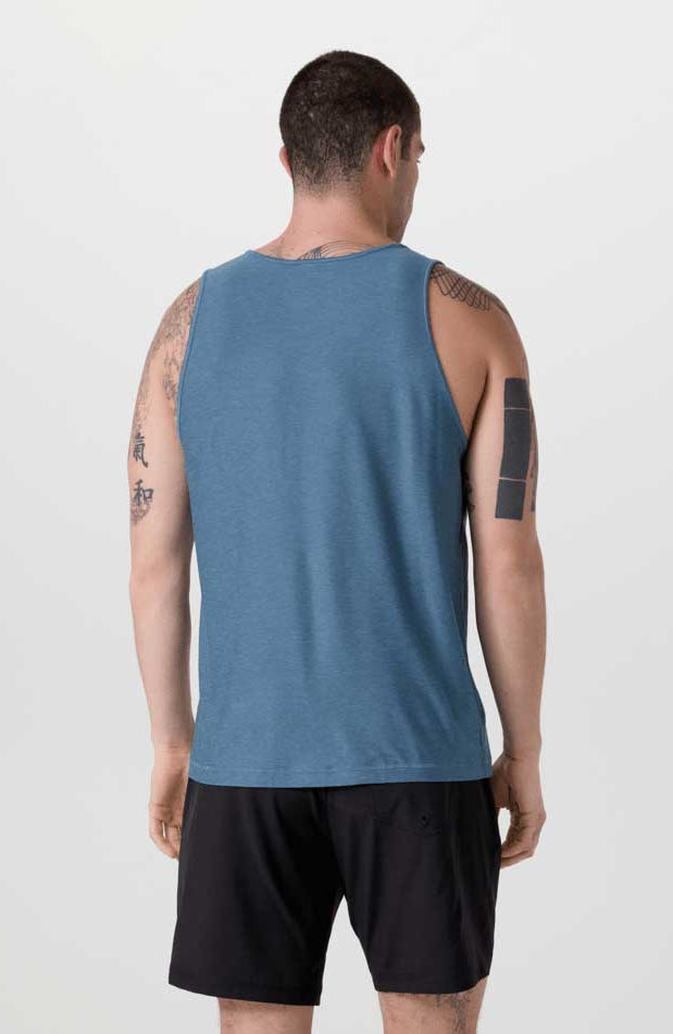 Vuori: Strato Tech Tank