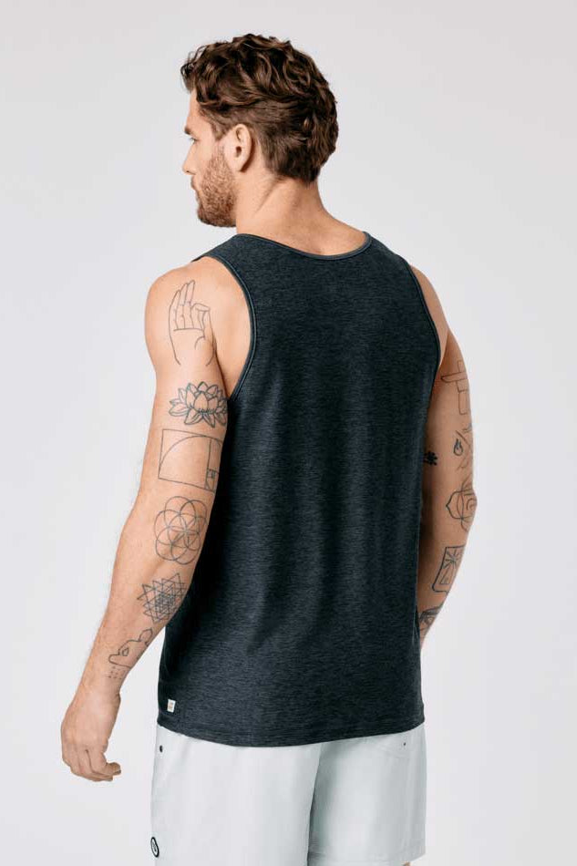 Vuori: Strato Tech Tank