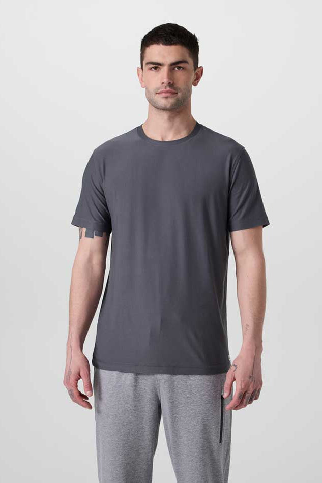 Vuori: Strato Tech Tee