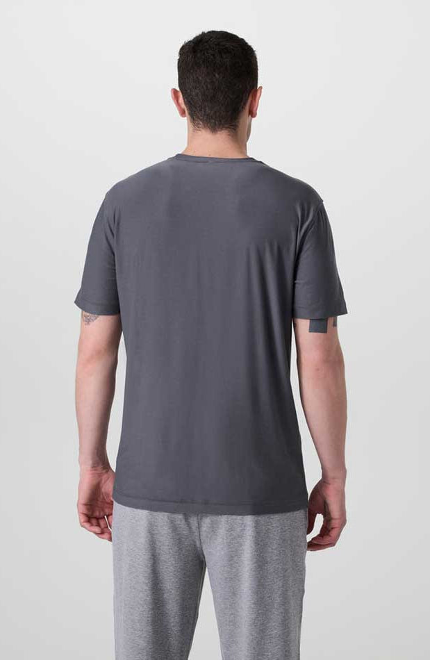 Vuori: Strato Tech Tee
