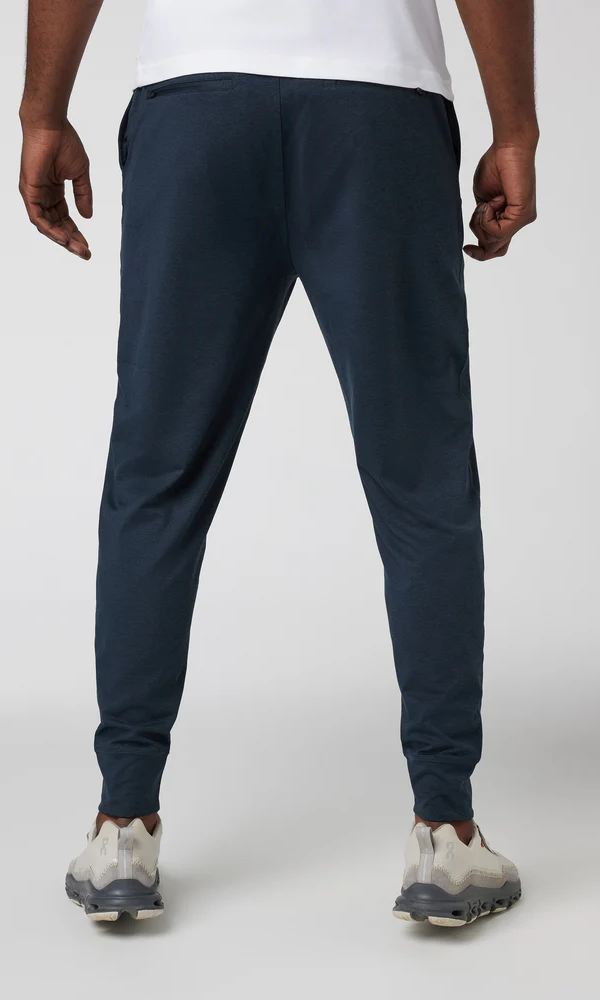 Vuori Sunday Performance Jogger in Hin, alternate view