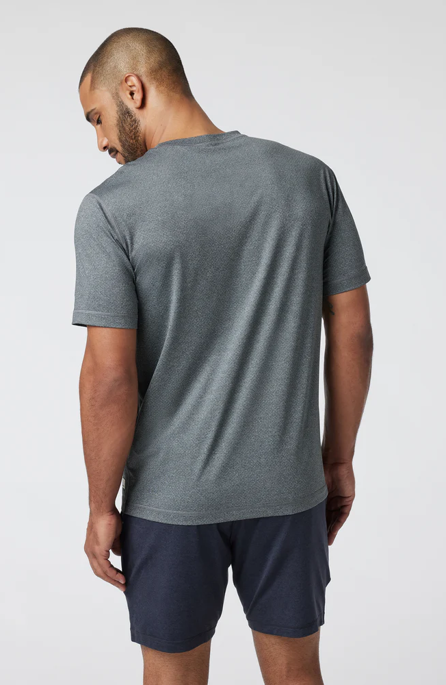 Vuori: Tradewind Performance Tee 2.0