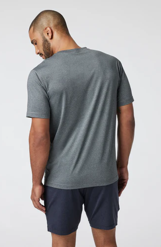 Vuori: Tradewind Performance Tee