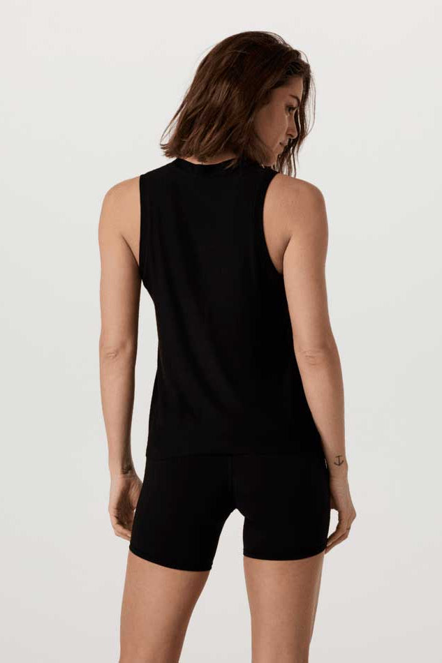 Vuori: Women's Energy Long Tank Top