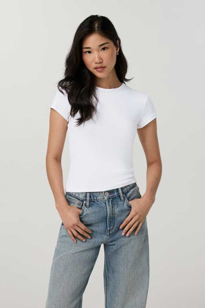 Vuori: Women's Everyday Cotton Stretch Fitted Tee