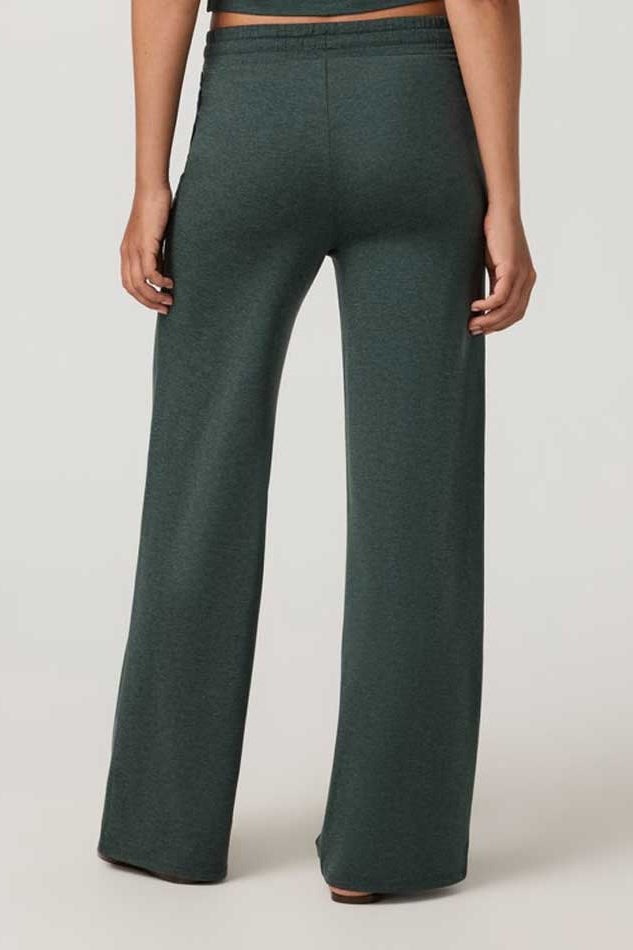 Vuori: Women's Halo Essential Wideleg Pant