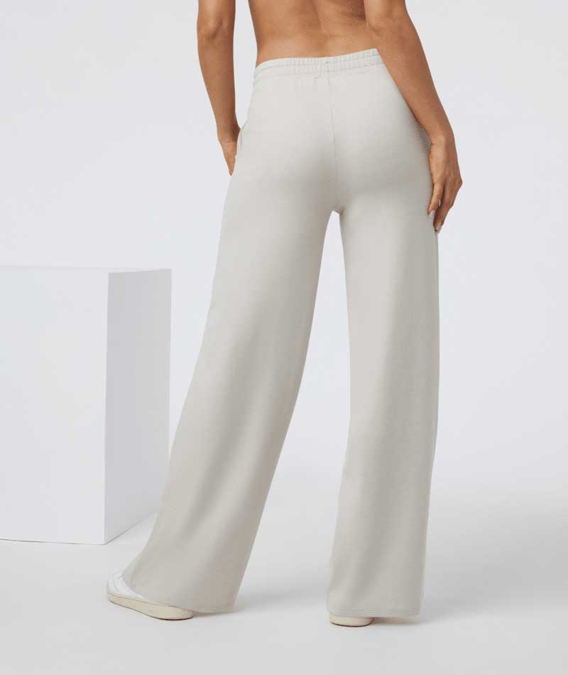 Vuori: Women's Halo Essential Wideleg Pant