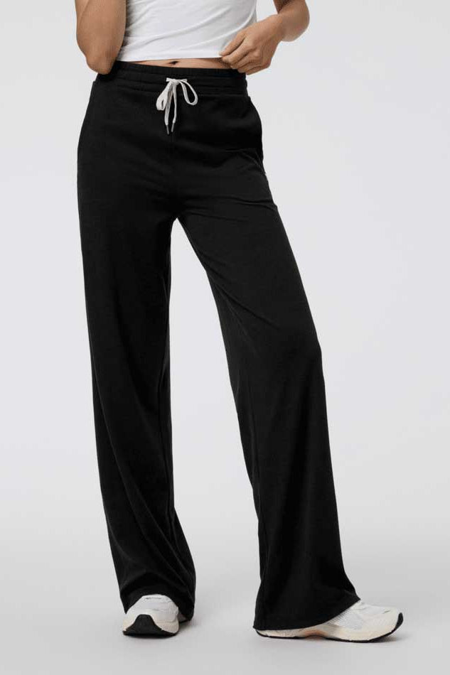 Vuori: Women's Halo Essential Wideleg Pant