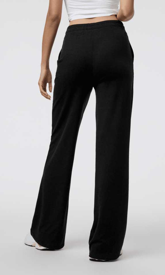 Vuori Women's Halo Essential Wideleg Pant, alternate view