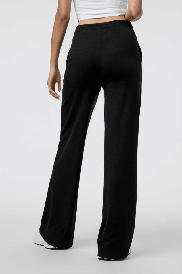 Vuori: Women's Halo Essential Wideleg Pant