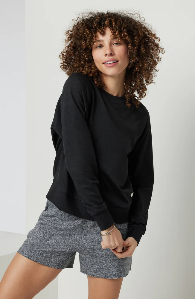 Vuori: Women's Long Sleeve Halo Crew Pullover