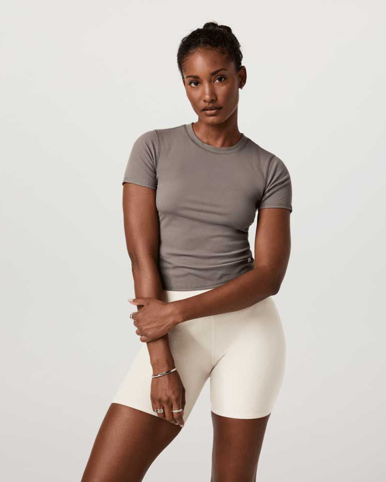 Vuori: Women's Pose Fitted Tee