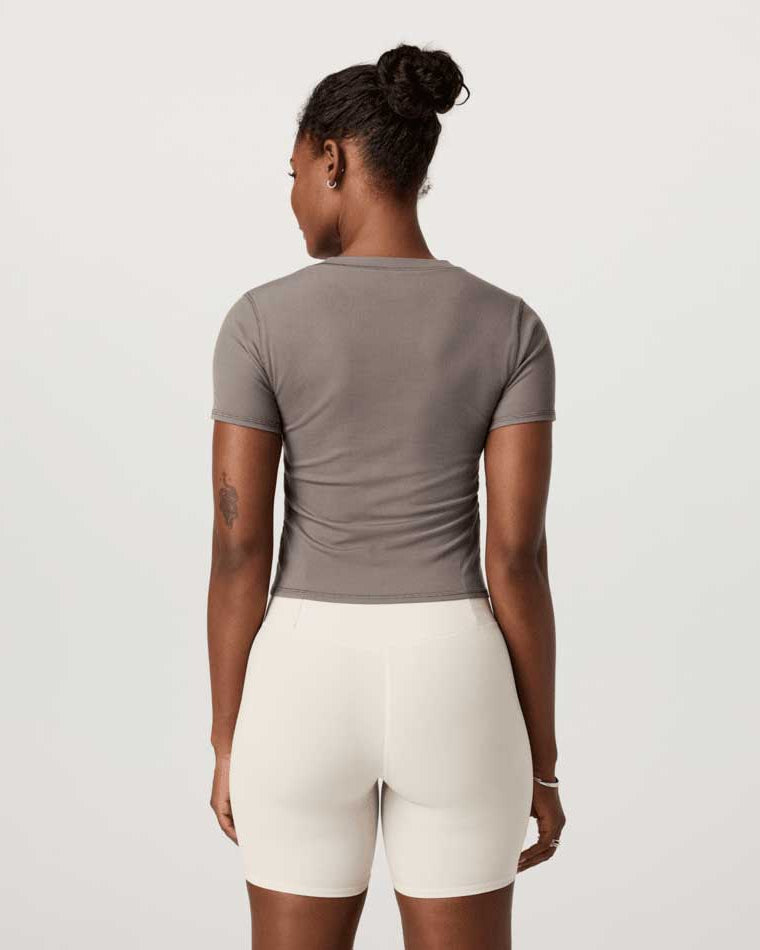 Vuori: Women's Pose Fitted Tee