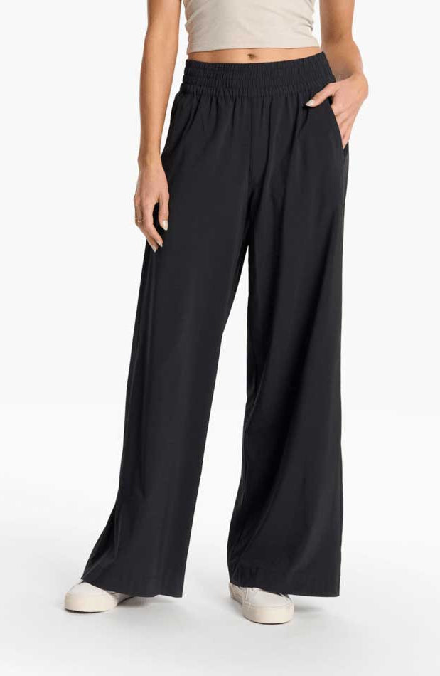 Vuori: Women's Villa Wideleg Pant