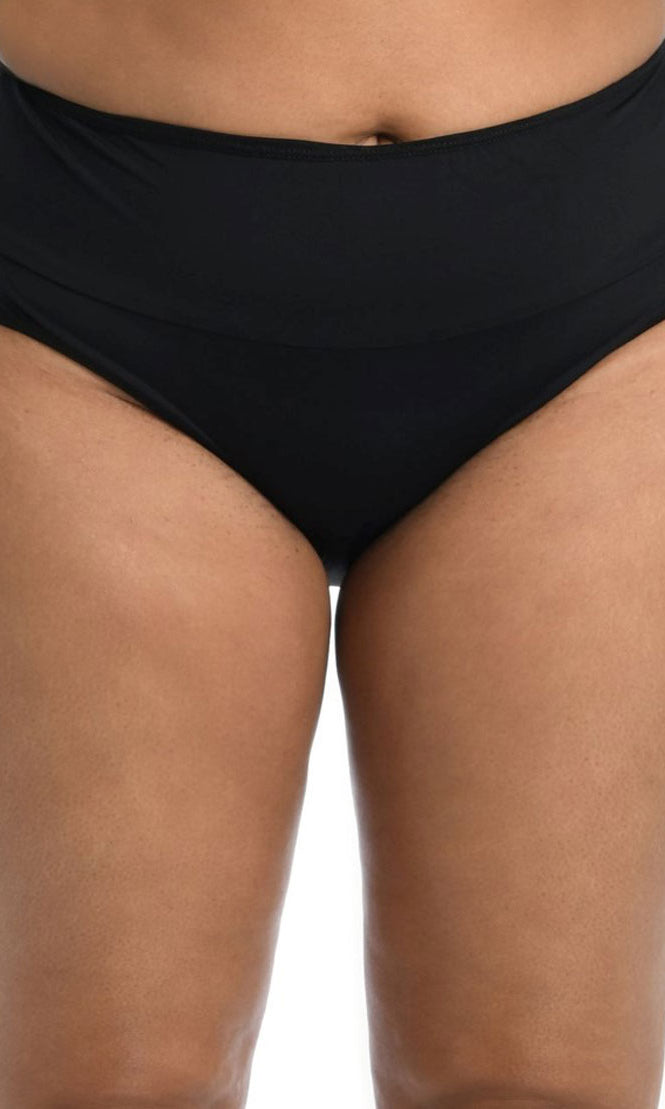 24th & Ocean: Plus Size Solid Mid Waist Spliced Bikini Bottom