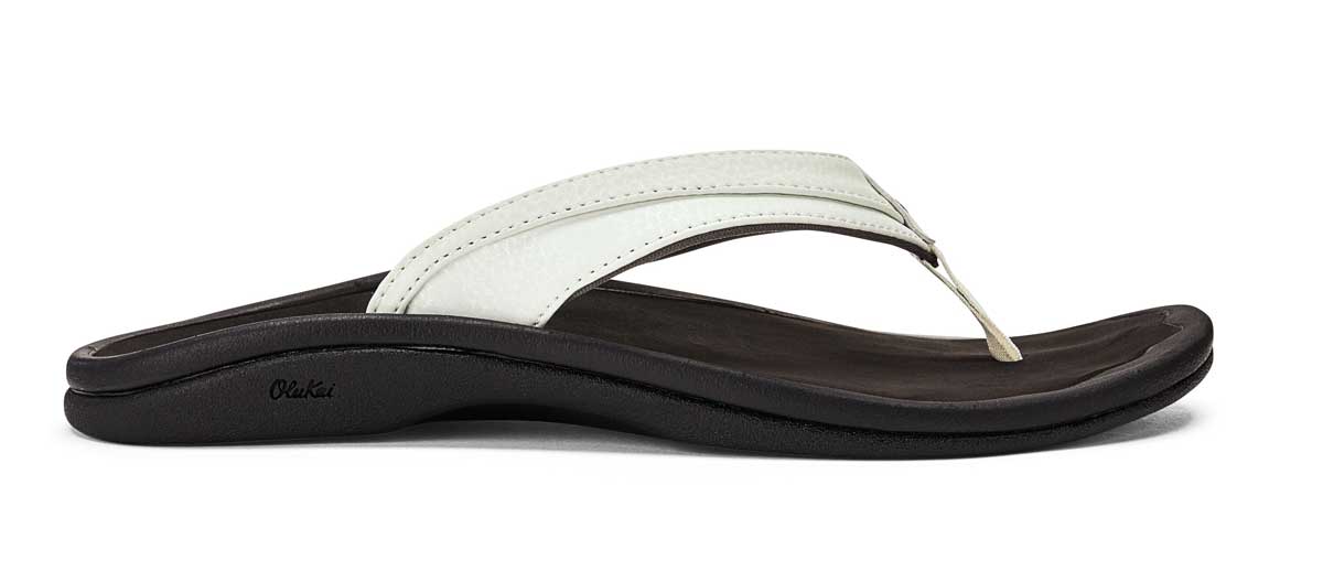 Olukai Women's Ohana Beach Sandals in White/Black