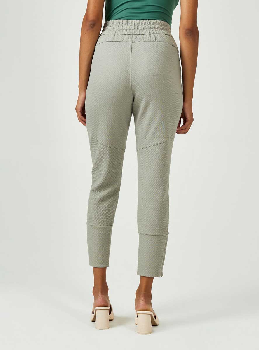 7 Diamonds: Women's Restoration Jogger - LT.SAGE