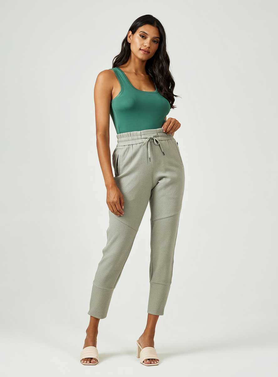 7 Diamonds: Women's Restoration Jogger