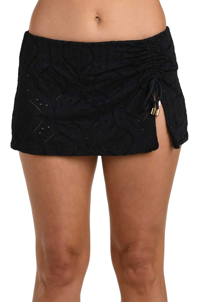 La Blanca: Mantra Medallion Adjustable Tunnel Skirted Bottom