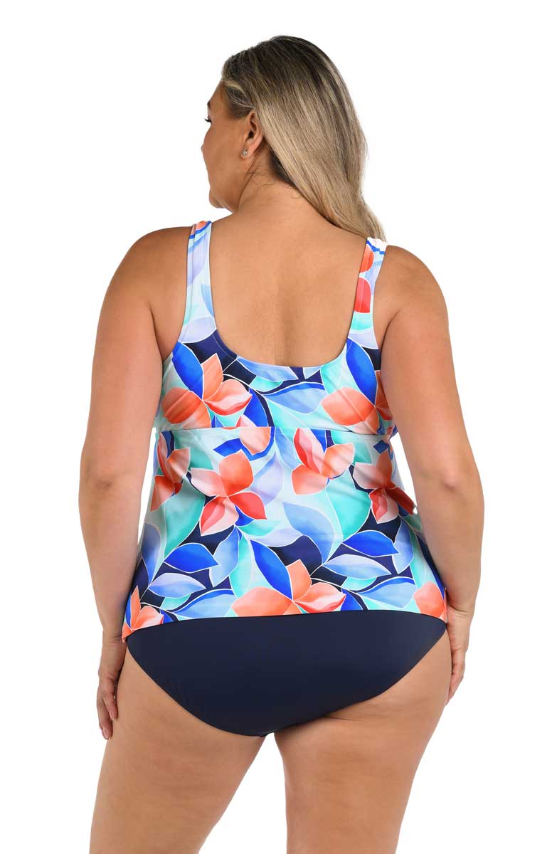 Maxine: Plus Size Mosaic Leaves Scoop Neck Tankini Top