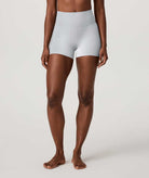 Vuori: Women's AllTheFeels Short 4"